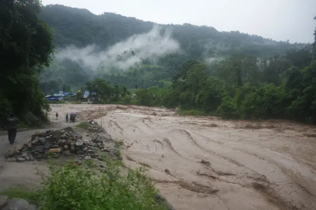 बाढी र पहिरो 