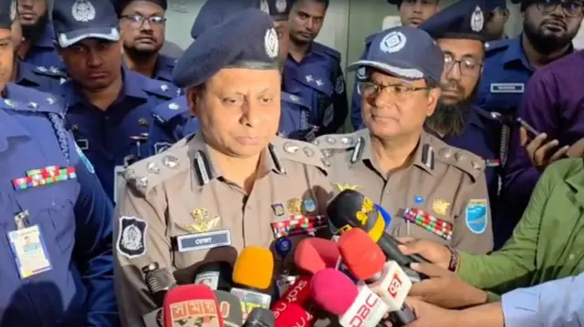 ঢাকা রেঞ্জের উপ-মহাপুলিশ পরিদর্শক বা ডিআইজি রেজাউল করিম মল্লিক