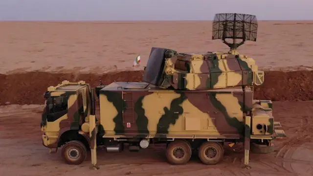 سامانه پدافندی دزفول که شباهت زیادی پدافند تور ام-۱ دارد