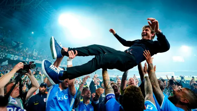 Antonio Konte, Napoli