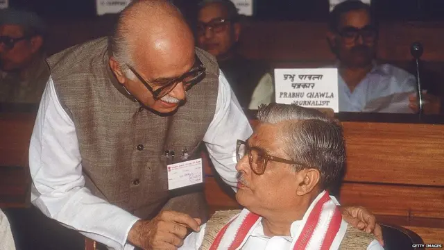 लालकृष्ण अडवाणी आणि मुरली मनोहर जोशी