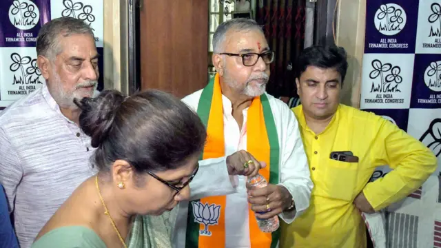 बीजेपी के तापस रॉय का कहना है कि तृणमूल कांग्रेस चुनाव हार रही है इसलिए बौखलाई हुई है