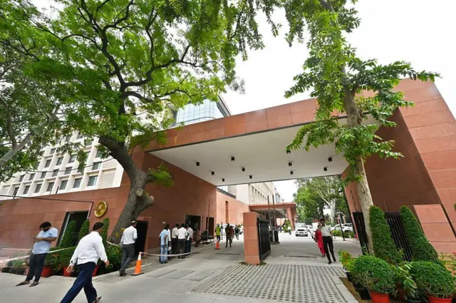  या प्रकल्पाअंतर्गत कॉमन सेंट्रल सेक्रेटेरियटच्या (सामायिक केंद्रीय सचिवालय) अनेक इमारतीही बांधल्या गेल्या आहेत.