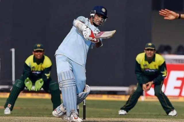 બીબીસી ગુજરાતી, ગુજરાત, બીબીસી, અમદાવાદ, ક્રિકેટ, સૌરવ ગાંગુલી, પરવેઝ મુશર્રફ, પાકિસ્તાન, ભારત