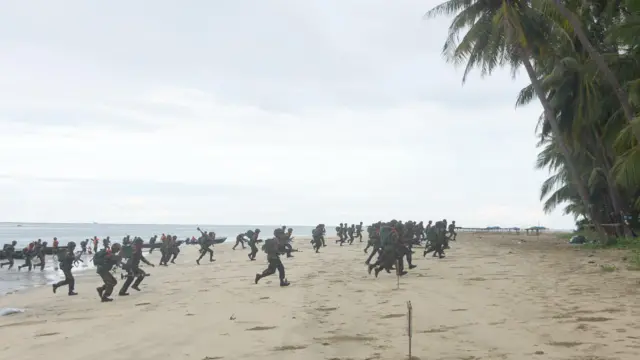 ၂၀၁၈ ခုနှစ် မြန်မာစစ်တပ် ကြည်း၊ ရေ၊ လေ ပူးပေါင်းစစ်ဆင်ရေးလေ့ကျင့်မှု (ဆင်ဖြူရှင်) တုန်းက တွေ့ရတဲ့ မြင်ကွင်း (ပုံဟောင်း)