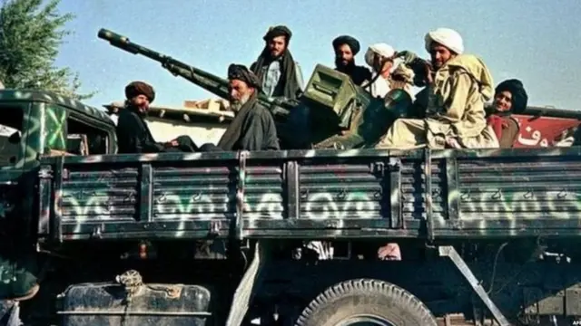 ਤਾਲਿਬਾਨ ਨੇ 1996 ਵਿੱਚ ਕਾਬੁਲ 'ਤੇ ਕਬਜ਼ਾ ਕੀਤਾ ਤੇ 2001 ਤੱਕ ਸਾਰਾ ਦੇਸ ਉਨ੍ਹਾਂ ਦੇ ਅਧੀਨ ਸੀ