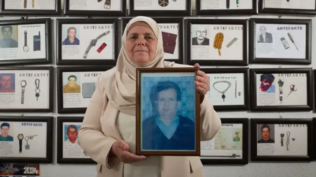 شوهر گزیلا هزیری در جنگ کشته شد