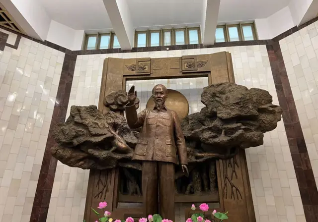 Sảnh khánh tiết ở Bảo tàng Hồ Chí Minh, Hà Nội