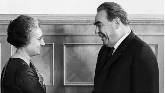 ইন্দিরা গান্ধী ও ব্রেজনেভ