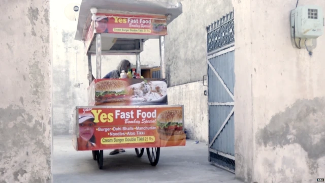 ਰਮਨਦੀਪ ਕੌਰ, ਫਾਸਟ ਫੂਡ ਦੀ ਰੇਹੜੀ