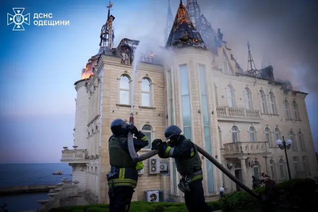 Обстріл Одеси: 27 поранених і 5 загиблих. Обстріляли "замок" Ківалова ...