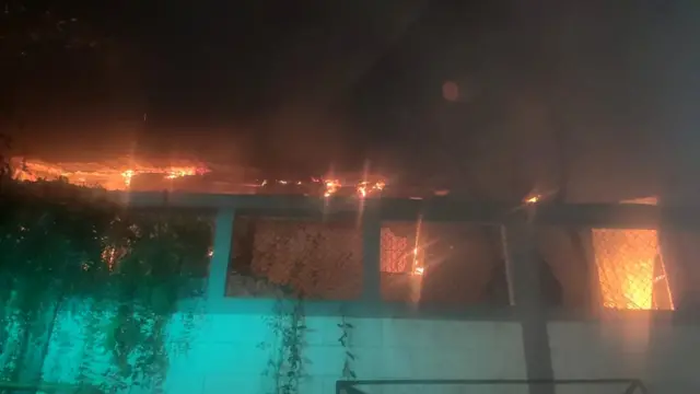 ਸ਼੍ਰੀ ਲੰਕਾ ਦੇ ਪ੍ਰਧਾਨ ਮੰਤਰੀ ਦੇ ਘਰ ਨੂੰ ਲਾਈ ਅੱਗ