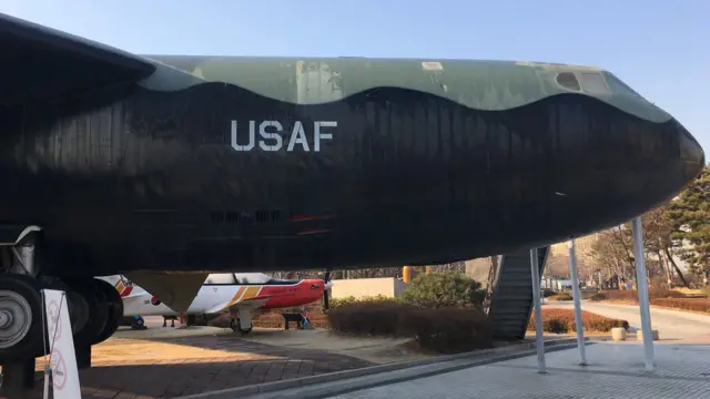 B52