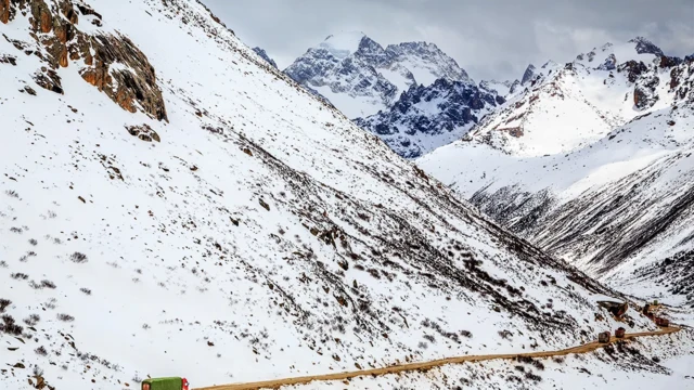 Sichuan-Tibet Highway, Shiinaha