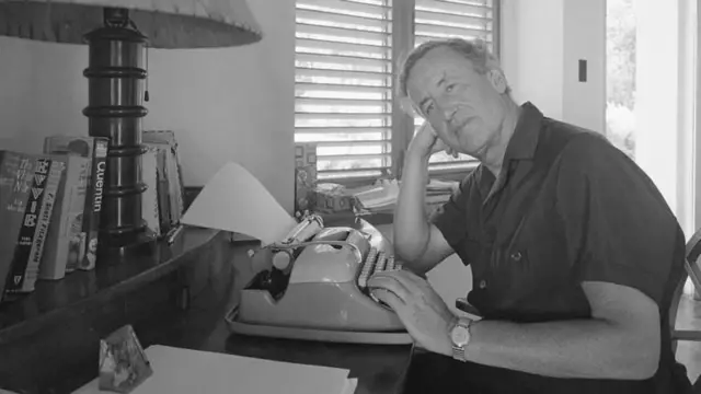 ఇయాన్ ఫ్లెమింగ్