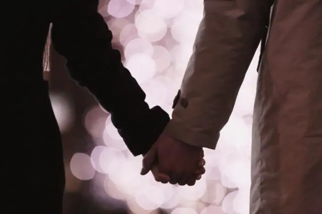 વીર્ય, શુક્રાણુ, ઍલર્જી, મહિલા, પુરુષ, સેક્સ, બીબીસી, હેલ્થ, મહિલા પુરુષ સંબંધ, શારીરિક સંબંધ, બીબીસી ગુજરાતી