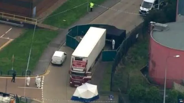 ਪੁਲਿਸ ਨੇ ਟਰਾਲੇ ਦੇ ਡਰਾਈਵਰ ਨੂੰ ਹਿਰਾਸਤ ਵਿੱਚ ਲੈ ਲਿਆ ਹੈ