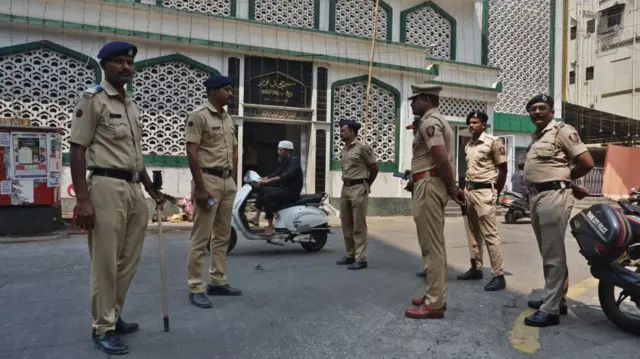 রত্নাগিরির ঘটনার পরে মহারাষ্ট্রের অন্যান্য মসজিদগুলিতেও পাহারা বাড়ানো হয়েছিল