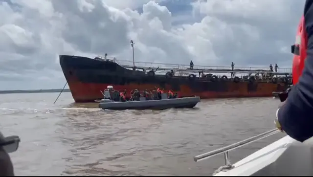 Aworan ọkọ oju omi ti NNPC gbamu