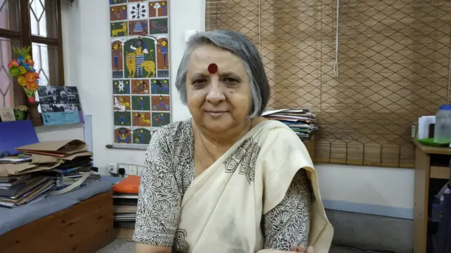 খুশি কবির, নারী ও মানবাধিকার কর্মী।