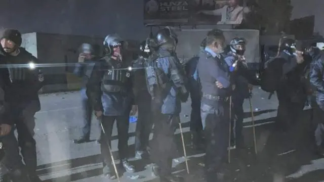 بلوڅانو لاریون