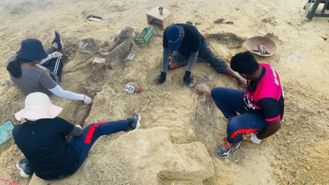 ශ්රී ලංකා මානව හිමිකම් කොමිසම විසින් අතුරුදන් කිරීම් සම්බන්ධයෙන් විභාග කිරීමට 2003 දී පත්කරන ලද කමිටුවට යාපනය කලාපයෙන් ලැබුණු පැමිණිලි 327 ක් අතුරින් 281ක් විමර්ශනය කිරීමෙන් අනතුරුව ඒ අතරින් සැලකිය යුතු සංඛ්යාවක් චෙම්මනිය හා ඒ අවටින් සිදුකරන ලද අත්අඩංගුවට ගැනීම් ලෙස හෙළිවූ බව 2025 සැප්තැම්බර් 3 වාර්තාව පෙන්වා දෙයි.