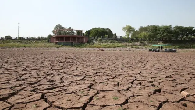 పాక్ నీటి సమస్య
