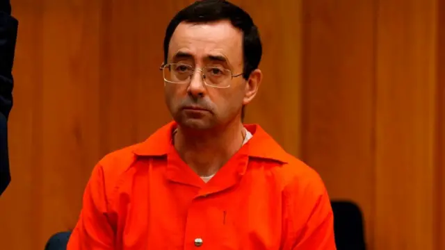 Larry Nassar est condamné à 175 ans de prison.
