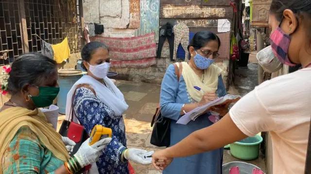 कोरोना, धारावी, मुंबई, आरोग्यसेविका