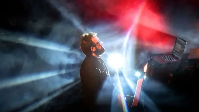 Одна из фотографий выставки "Джазовый момент. Джаз и образ"