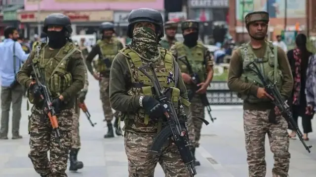 ভারতশাসিত কাশ্মীরে নিরাপত্তা বাহিনী - প্রতীকী ছবি