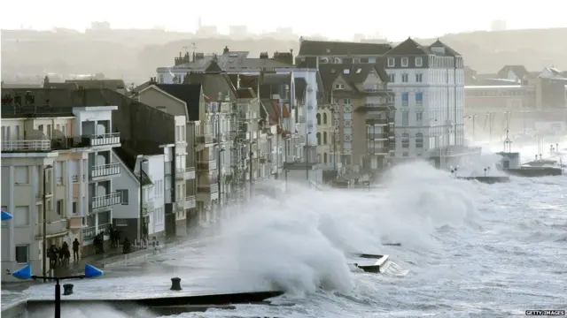 તોફાનની તસવીર