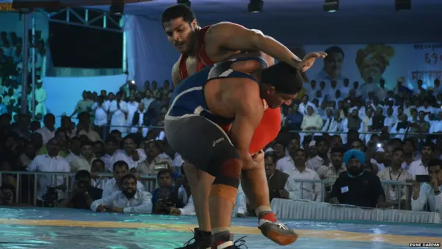 पैलवान अभिजीत कटके आणि किरण भगत