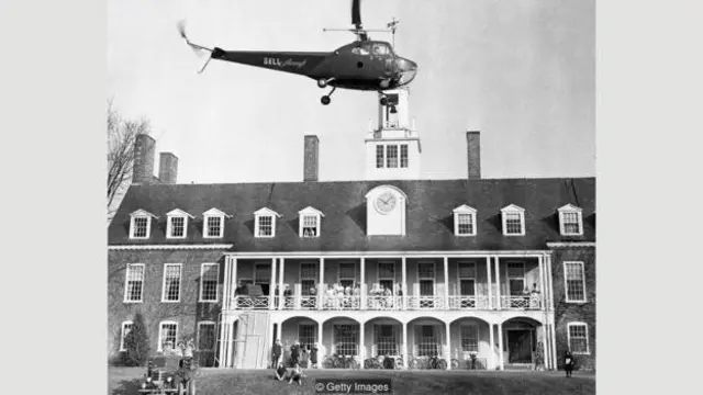 Pencarian Paula Jean Welden cukup luas sampai melibatkan helikopter yang terbang di atas hutan tempatnya hilang.