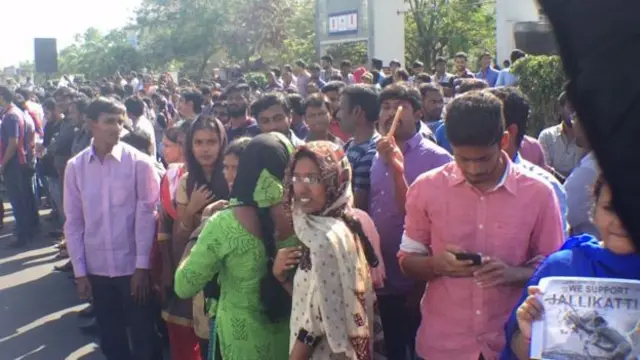 ஜல்லிக்கட்டு போராட்டத்தில் குதித்த ஐடி ஊழியர்கள்