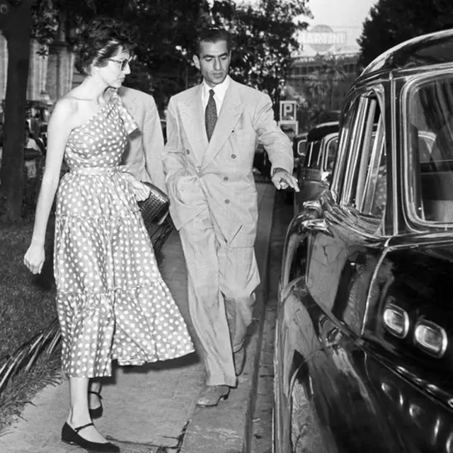 ইরানের শাহ মোহাম্মদ রেজা পাহলভী এবং তার স্ত্রী প্রিন্সেস সোরাইয়া