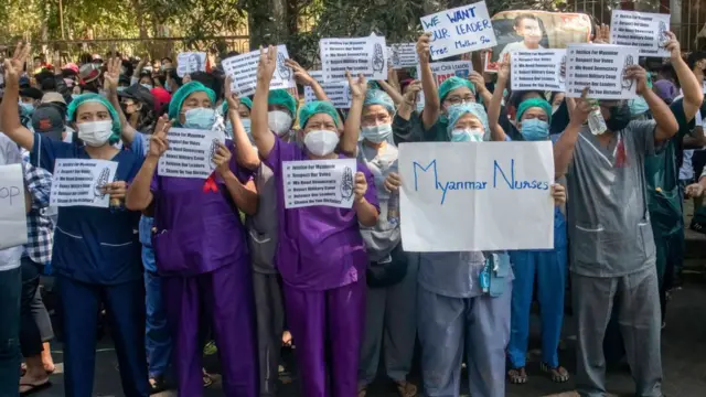 ကျန်းမာရေးဝန်ထမ်းတွေရဲ့ CDM နဲ့ ၅၀၅-က ဖမ်းဝရမ်း