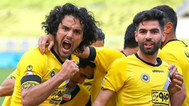 خستین تیم پیروز لیگ بیست و یکم، نساجی بود که در خانه با نتیجه یک بر صفر میهمان خود را شکست داد.