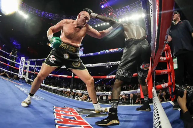 بوکس سنگین وزن؛ فیوری