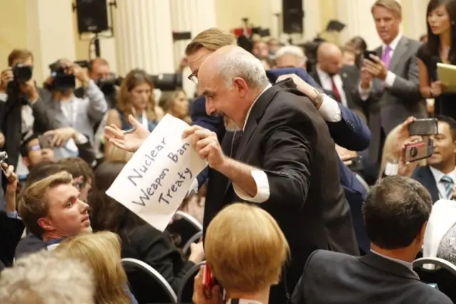 Трамп Путін