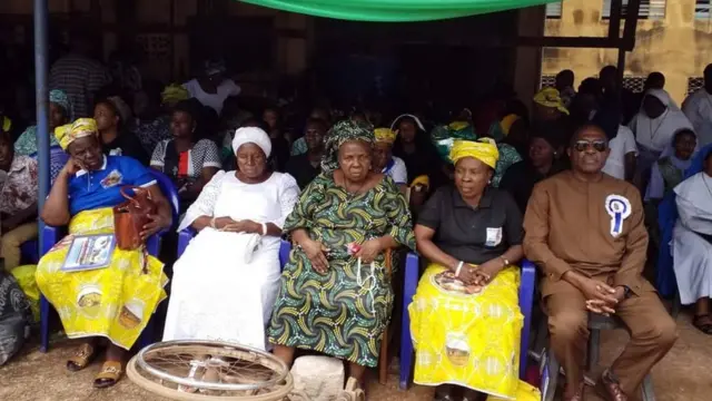 Ndị ezinaụlọ Paul Offu