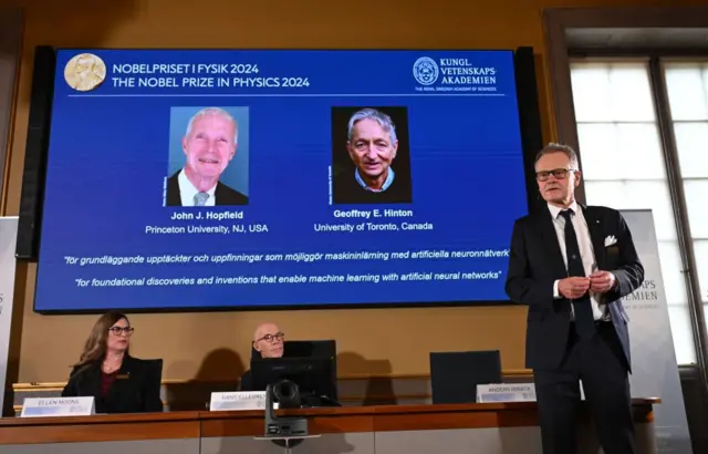 Durante la presentación de los ganadores del Nobel de 2024