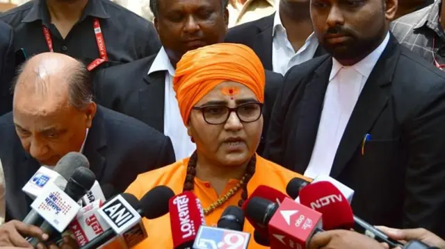 માલેગાંવ બ્લાસ્ટ મામલો : કોર્ટના ચુકાદા પર બોલ્યાં સાધ્વી પ્રજ્ઞા ઠાકુર, 'ભગવા અને રાષ્ટ્રની જીત થઈ' - ન્યૂઝ અપડેટ