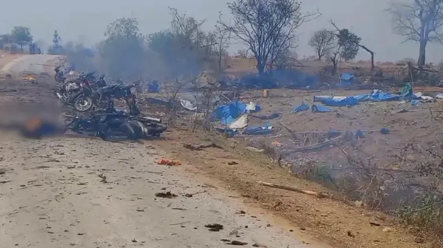 စစ်ရာဇဝတ်မှုမြောက်ကြောင်း နိုင်ငံတကာ ပြစ်တင်မှုတွေ ထွက်ပေါ်ခဲ့တဲ့ ပဇီကြီးရွာ ဖြစ်ရပ်