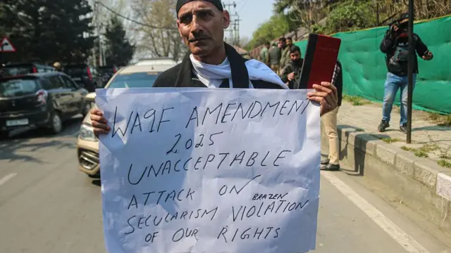 Янги қонун кўплаб штатларда норозилик келтириб чиқарди