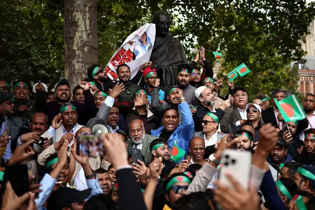 যুক্তরাজ্যে আওয়ামী লীগের কর্মীদের সমাবেশ 