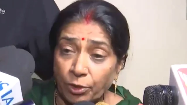 राजा रघुवंशी की मां उमा रघुवंशी