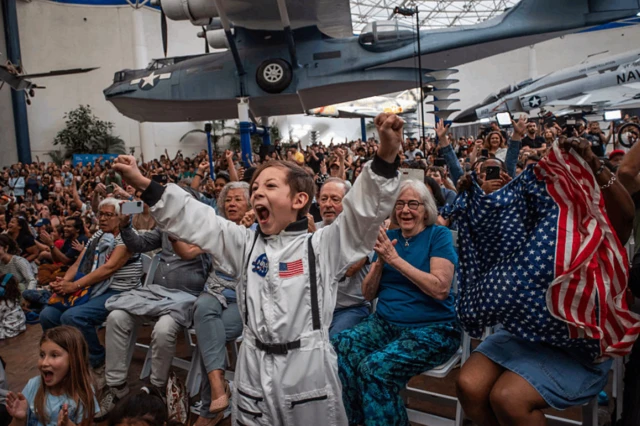 आर्टेमिस 2 चा चंद्रप्रवास