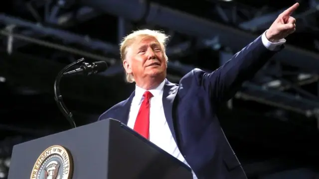 डोनल्ड ट्रंप