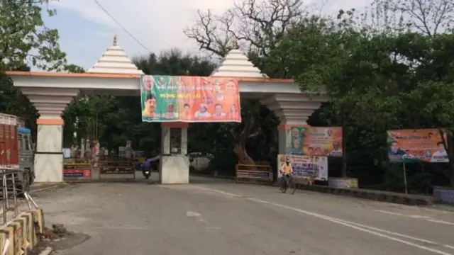 SAMIRATMAJ MISHRA/BBC